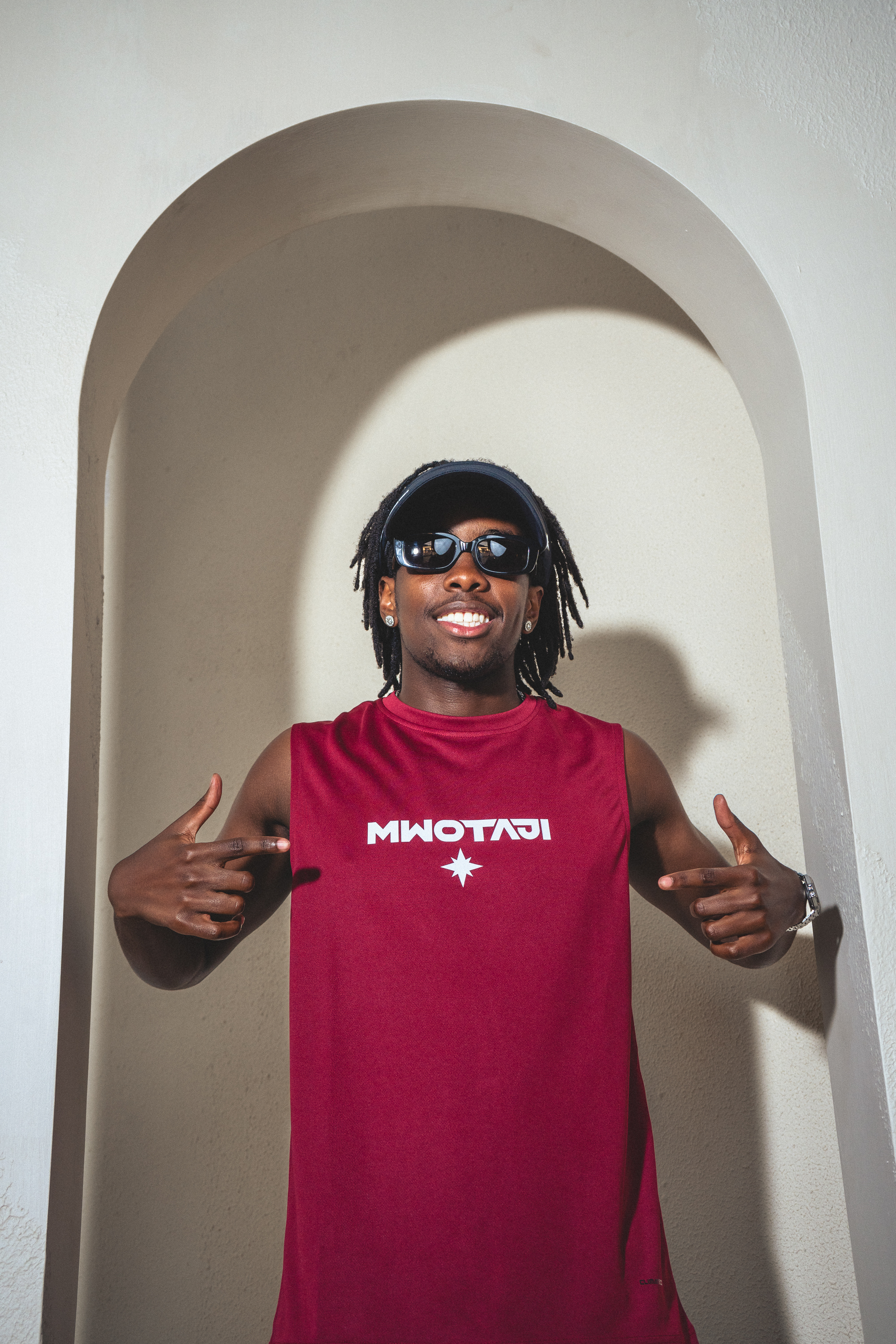 Mwotaji Sports Vest - Burgundy
